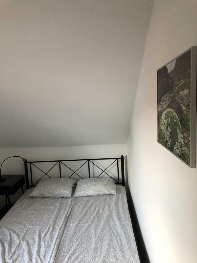 Starlight Apartment Mezőkövesd Esterno foto
