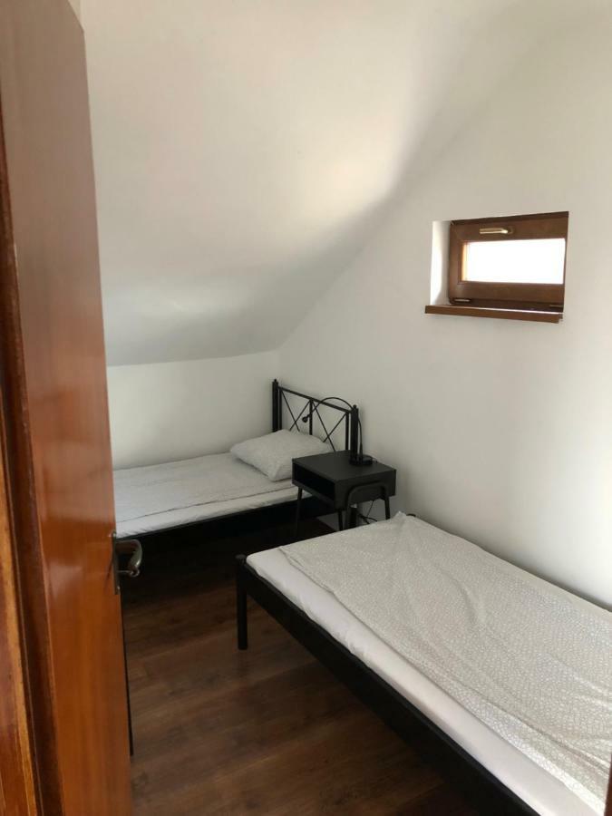 Starlight Apartment Mezőkövesd Esterno foto