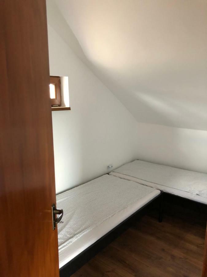 Starlight Apartment Mezőkövesd Esterno foto